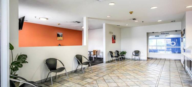 纽布朗费尔斯6号汽车旅馆(Motel 6 New Braunfels, TX)图片