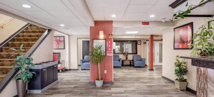 密尔沃基机场伊克诺旅馆(Econo Lodge Milwaukee Airport)图片