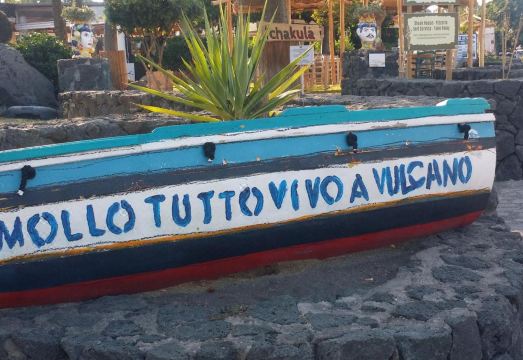 Vulcano Beach Hotel Overview