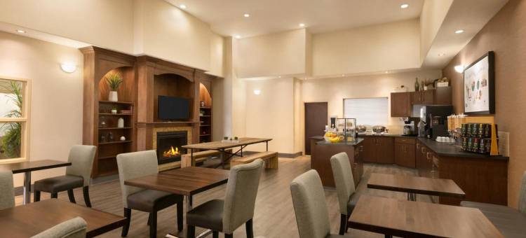 德雷顿谷华美达酒店(Ramada by Wyndham Drayton Valley)图片