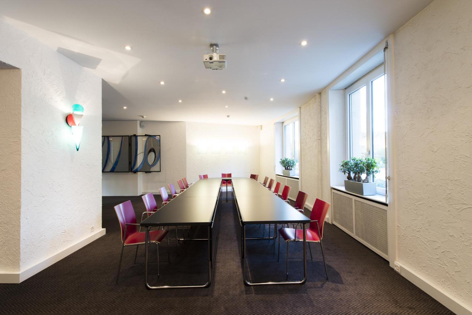 Hotel Mon Repos Over view