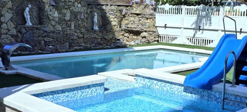 凯比坦莫雷酒店(Kapitan Morej Hotel)图片