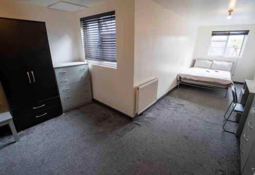 Beautiful 1-Bed Studio in Birmingham Hotel Overview