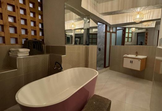 Waman Qorikancha Hotel Overview