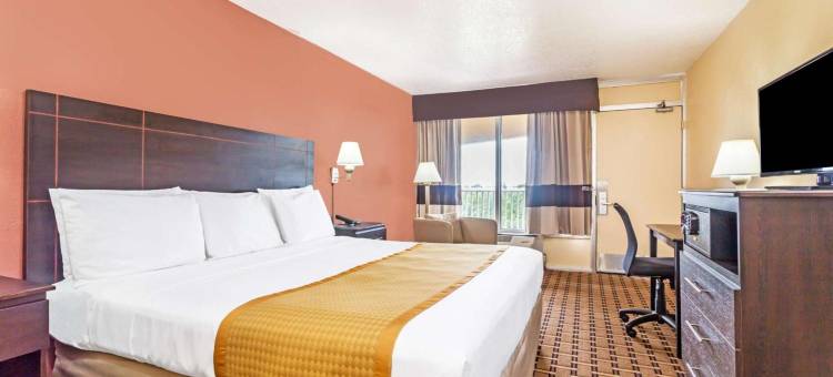 劳德代尔堡-奥克兰公园机场北戴斯酒店(Days Inn by Wyndham Fort Lauderdale-Oakland Park Airport N)图片