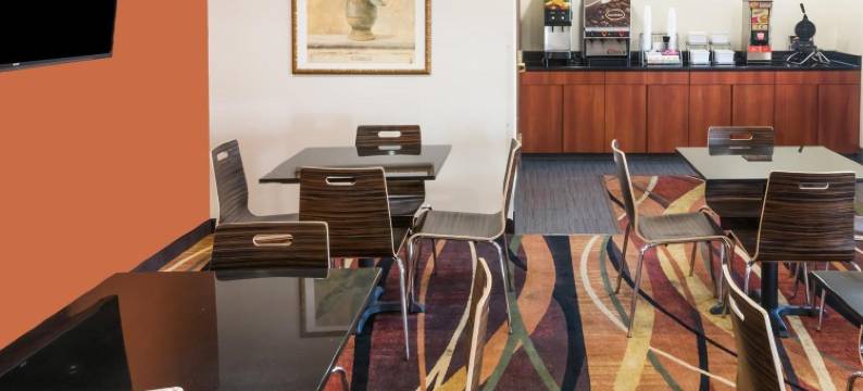 哥伦布西速8酒店(Super 8 by Wyndham Columbus West)图片