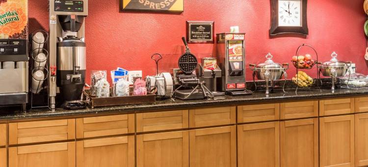 麦客达温德姆盐湖城机场酒店(Microtel Inn & Suites by Wyndham Salt Lake City Airport)图片
