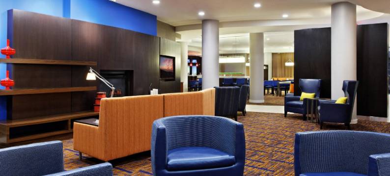 阿尔科诺克斯维尔机场万怡酒店(Courtyard Knoxville Airport Alcoa)图片