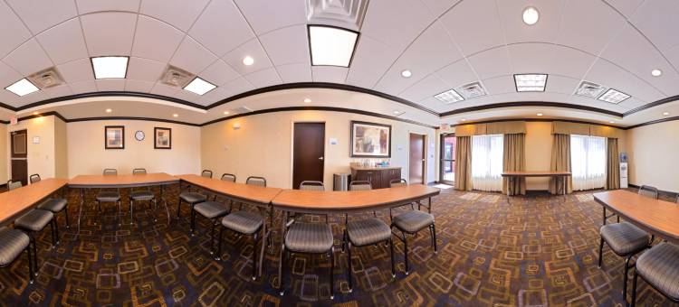 智选假日套房酒店费尔蒙特(Holiday Inn Express & Suites Fairmont)图片