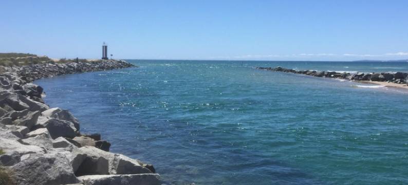 老码头公寓(Old Pier Apartments)图片