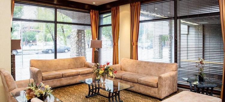 埃德蒙顿市区戴斯酒店(Days Inn by Wyndham Edmonton Downtown)图片