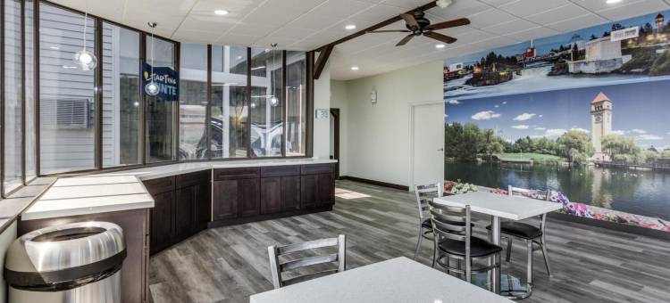 斯波坎温德姆戴斯套房酒店(Days Inn & Suites by Wyndham Spokane)图片