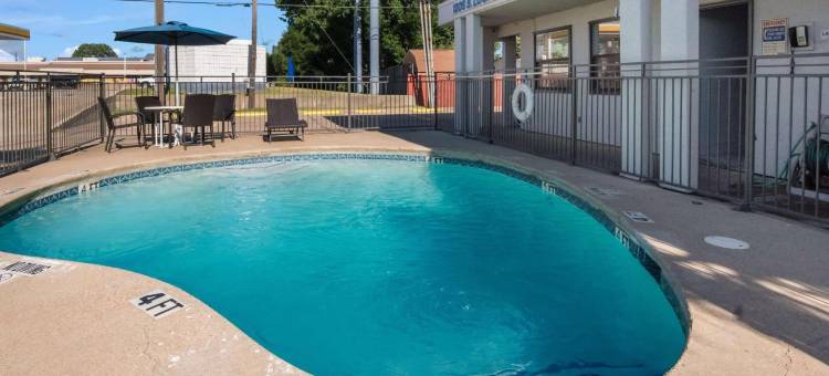 德克萨斯欧文 - 12 号圆环 6 号汽车旅馆(Motel 6 Irving - Loop 12)图片