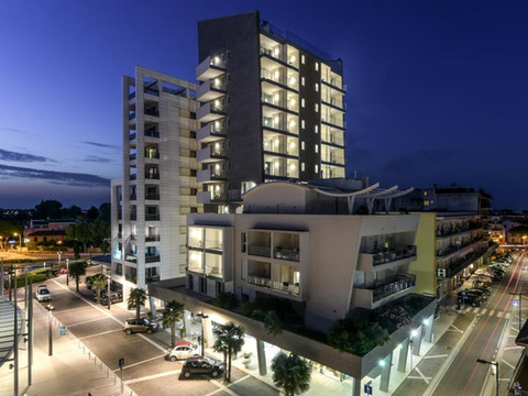 赫斯佩里亚酒店及公寓