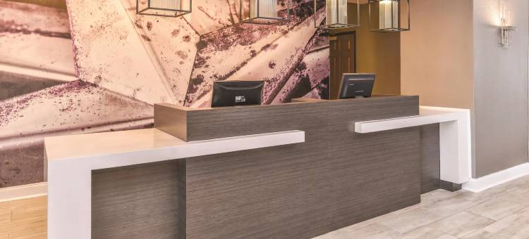 阿比林购物中心拉昆塔温德姆套房酒店(La Quinta Inn & Suites by Wyndham Abilene Mall)图片