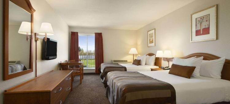 塔科机场华美达酒店(Ramada by Wyndham SeaTac Airport)图片