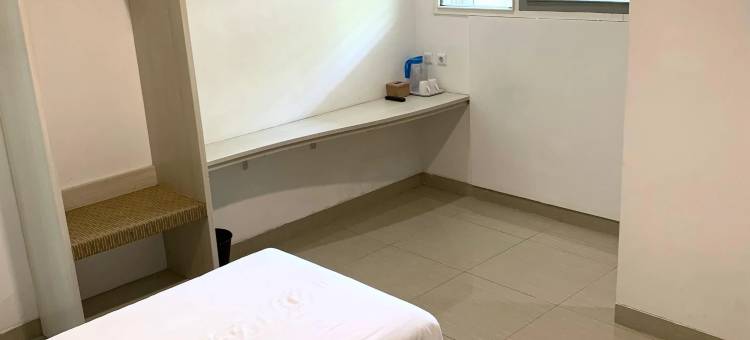 城市景观酒店MS客房旅馆-新邦利马-由红门酒店管理(Urbanview Hotel MS Rooms Inn Simpang Lima by RedDoorz)图片