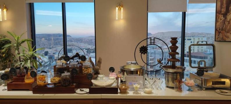 H豪华酒店(H Luxury Hotel)图片