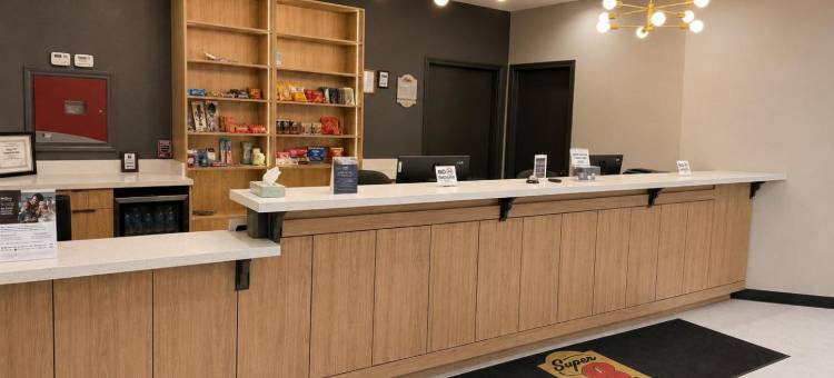 布伦汉姆速8酒店(Super 8 by Wyndham Brenham TX)图片