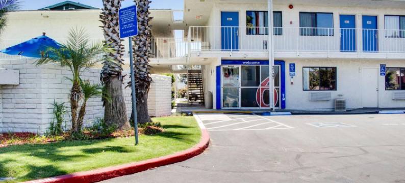 加利福尼亚贝克斯菲尔德 - 南 6 号汽车旅馆(Motel 6 Bakersfield, CA - South)图片