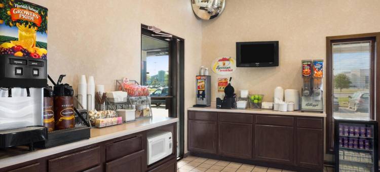 卡本代尔温德姆速8酒店(Super 8 by Wyndham Carbondale)图片