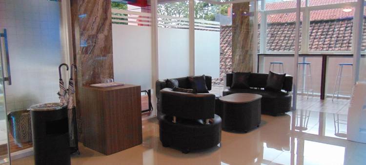 马加伦卡艾雅伊斯兰酒店(Arya Hotel Syariah Majalengka)图片