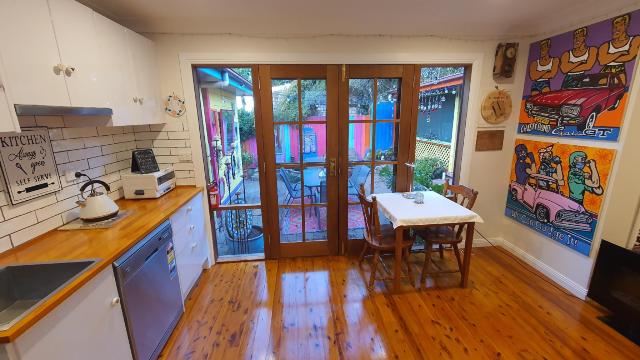 Bowral Road Art Gallery Bed and Breakfast Hotel Overview
