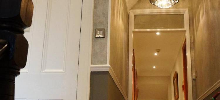 草坪贵宾大酒店(The Lawn Guest House Gatwick)图片