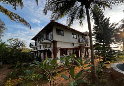 Mermaid Beach ResortOver view