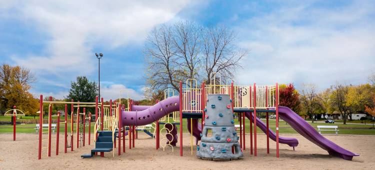 马歇尔速8酒店(Super 8 by Wyndham Marshall MN)图片