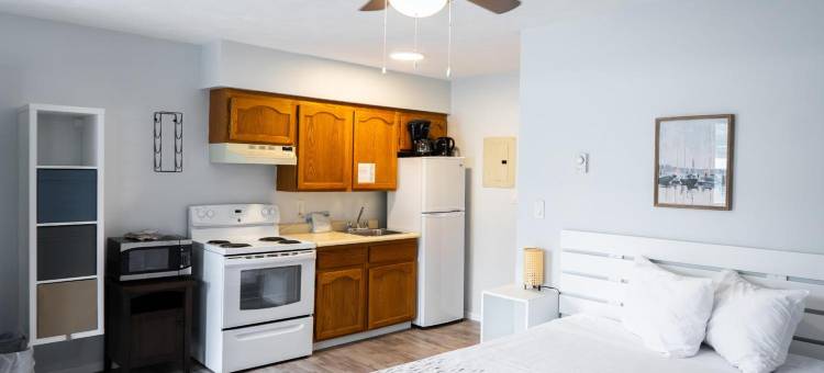 Poplars Motel on the Lake图片