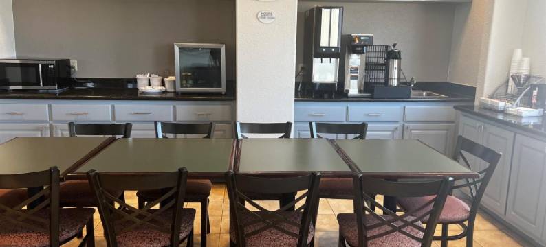 贝敦/I-10 温德姆速 8 酒店(Super 8 by Wyndham Baytown / I-10)图片