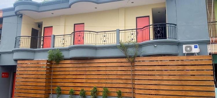 红门饭店 @ 巴拉拉加中心广场(RedDoorz @ Balaraja Centre Plaza)图片