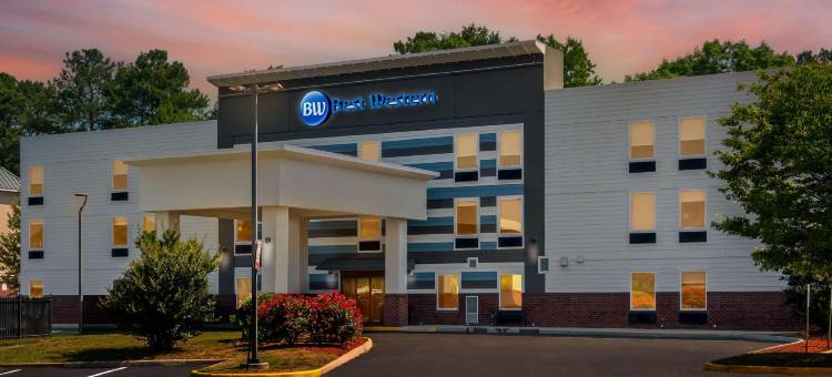 贝斯特韦斯特多斯韦尔酒店(Days Inn by Wyndham Doswell at the Park)图片