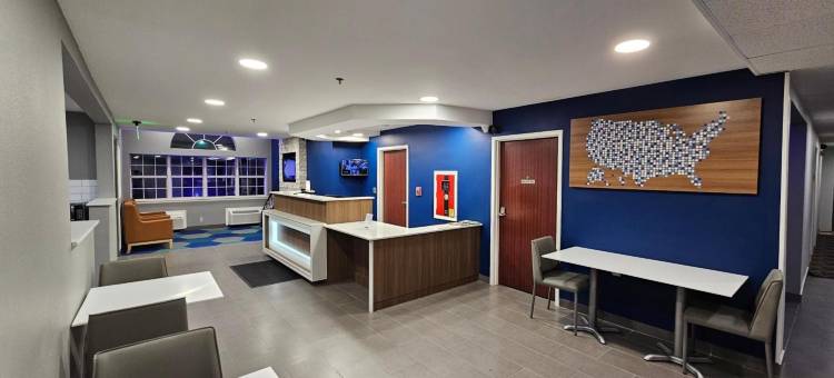 塔尔萨/卡图萨 66 号公路温德姆麦客达套房酒店(Microtel Inn & Suites by Wyndham Tulsa / Catoosa Route 66)图片