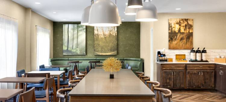 哈蒂斯堡万豪万枫套房酒店(Fairfield Inn & Suites Hattiesburg)图片