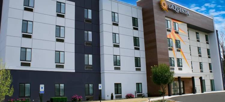 Spring Place Inn & Suites图片