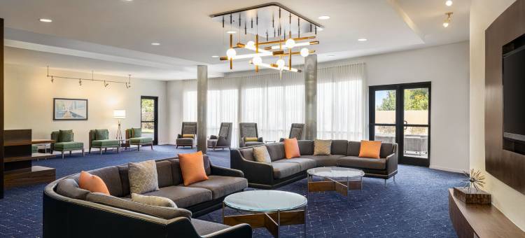 伯灵顿霍利山西阿姆顿万怡酒店(Courtyard Burlington Mt. Holly/Westampton)图片