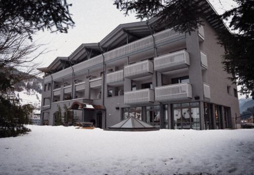 Anett HotelHotel Overview