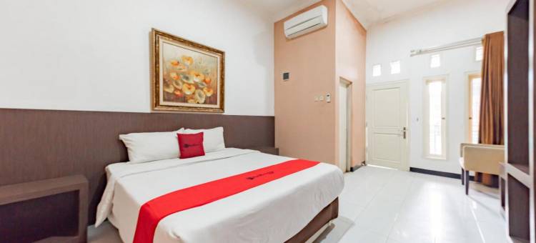 红门酒店-近科亚克桑火车站(RedDoorz Near Kejaksan Station Cirebon)图片