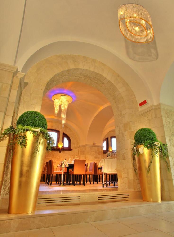 Hotel CenacoloOver view