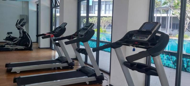 吉隆坡国际机场旅行民宿 - 3房2卫 - 无线网络和奈飞(KLIA Travel Homestay - 3R 2B - Wifi & Netflix)图片