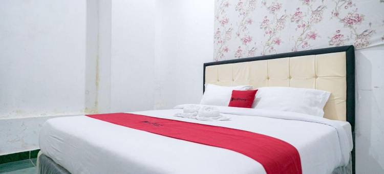 红多兹伊斯兰酒店-近庞卡克收费出口(RedDoorz Syariah Near Exit Toll Puncak)图片