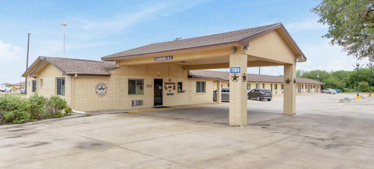 弗里尔行政旅馆和开间(Freer Executive Inn & Suites)图片