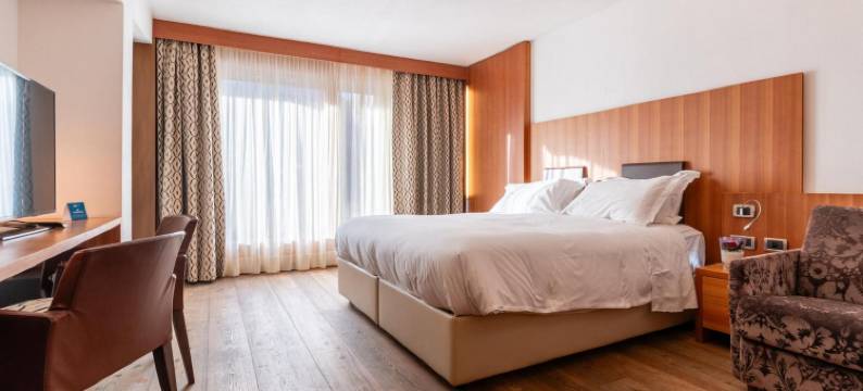 阿拉斯加科尔蒂纳酒店(Hotel Alaska Cortina)图片