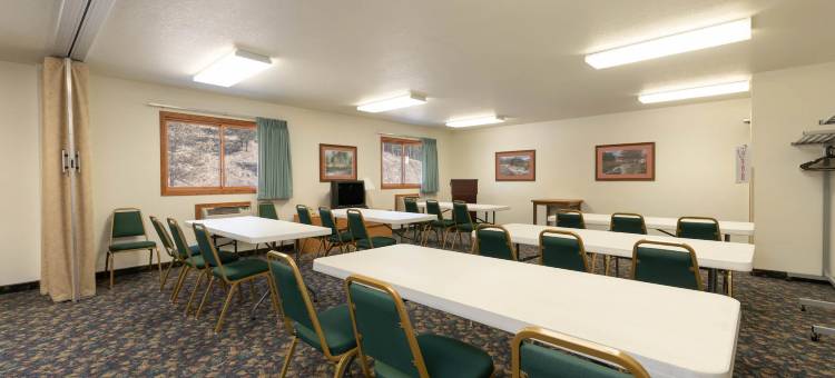 希尔城-拉什莫尔山地区速8酒店(Super 8 by Wyndham Hill City/Mt Rushmore/ Area)图片