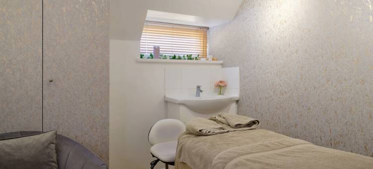 布雷德肖小修道院乡村俱乐部万豪德尔塔酒店(Delta Hotels Breadsall Priory Country Club)图片