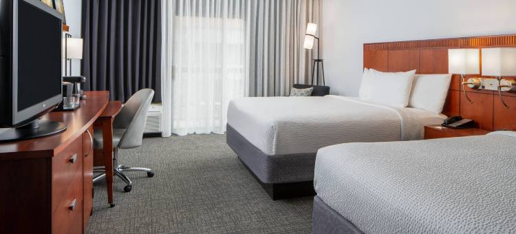 赫恩登雷斯顿万怡酒店(Courtyard Dulles Airport Herndon/Reston)图片