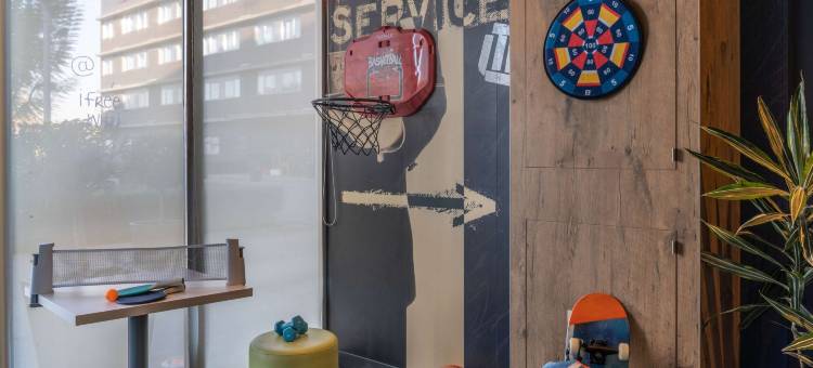 宜必思快捷巴塞罗那维拉德塞斯机场酒店(Ibis Budget Aeropuerto Barcelona Viladecans)图片