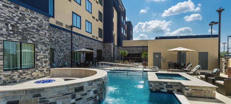 休斯顿卡蒂米尔斯万怡酒店(Courtyard Houston Katy Mills)图片